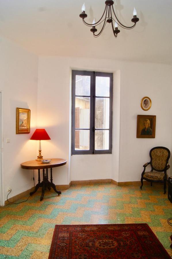 Large 3-Bed Apartment In Medieval Quarter Of Sauve Exterior photo